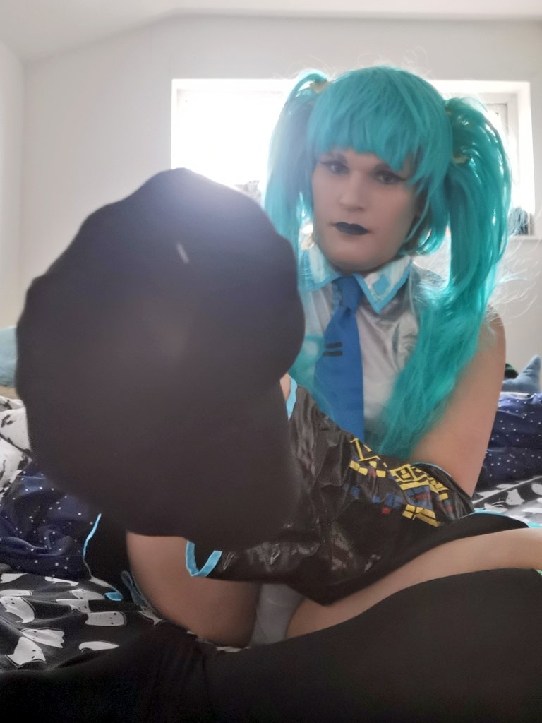 Cosplay toes 👀