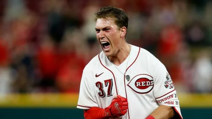 It wasn’t an easy 2025 for Tyler Stephenson, but the Reds’ catcher still found ways to contribute when healthy.
In 88 Games Ty Steve put up:

▫️.231 BA
▫️.737 OPS
▫️13 HR
▫️50 RBI

What were your thoughts on Ty Steve?