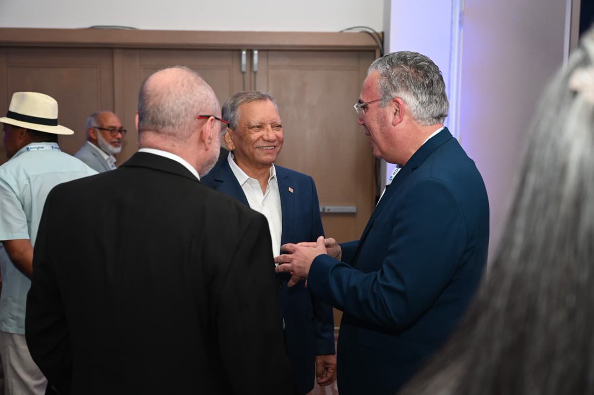 Nuestro presidente ejecutivo, Leonardo Aguilera Batista, participó hoy, junto al presidente de la República, Luis Abinader, en la inauguración de la 81ª Asamblea General de la Sociedad Interamericana de Prensa (SIP), un encuentro que reúne a editores, periodistas y ejecutivos de