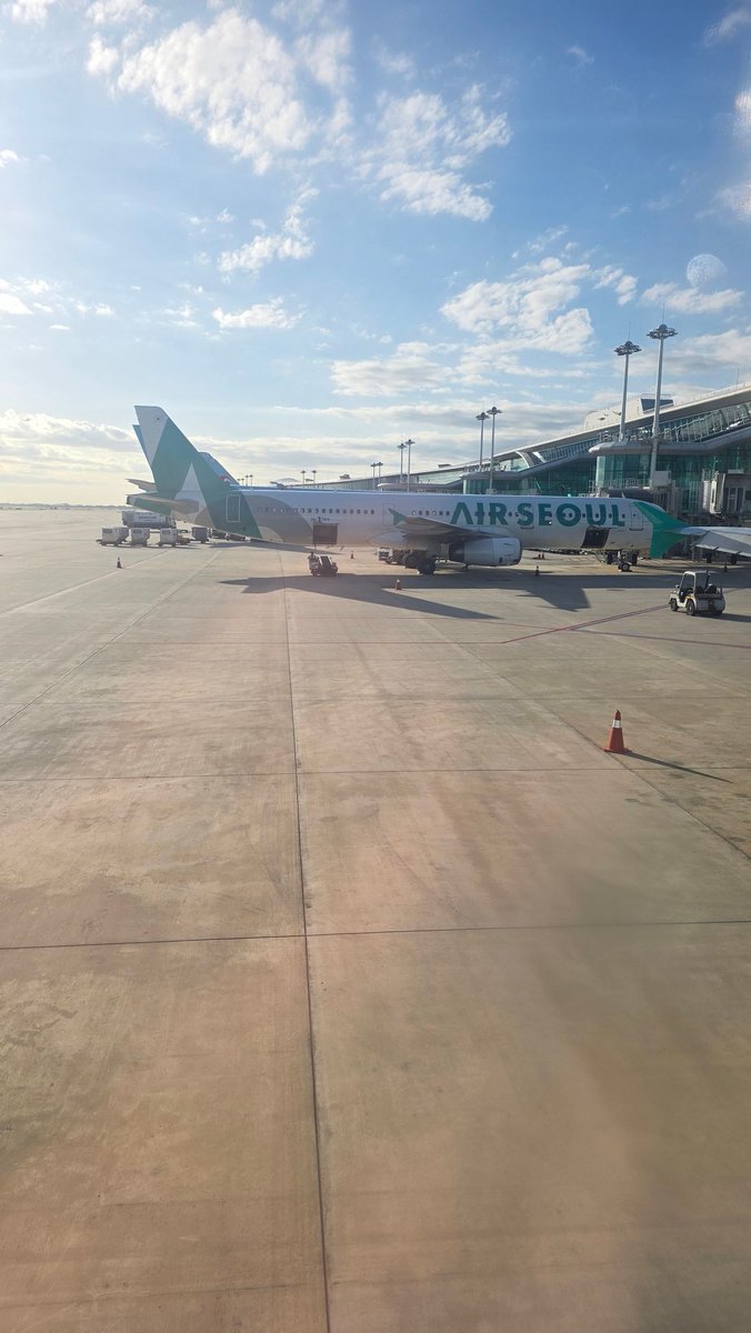 잘생긴 늑대오빠만나러 쓩