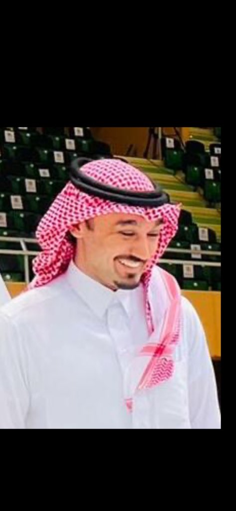 انت الفخر اللي على الطيب ممشاك

وانت الكفو لاحان وقت الطناخه

#الاميرعبدالعزيزبن_تركي_الفيصل