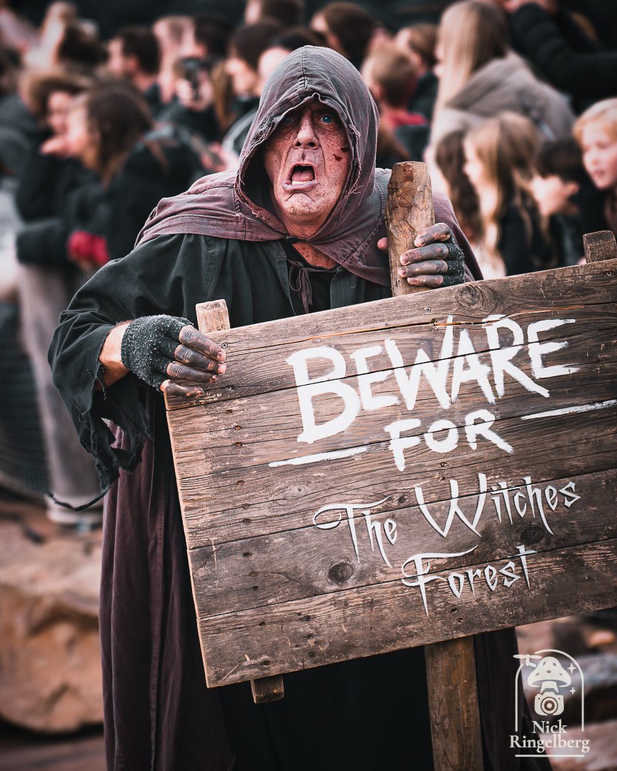 RingelbergNick's tweet photo. De Toverland Halloween Optocht in 9 foto's

#toverland #optocht #halloween #halloweenparade #halloween2025 #scare #themeparks #parade #scareactor https://t.co/knHQJphLDz