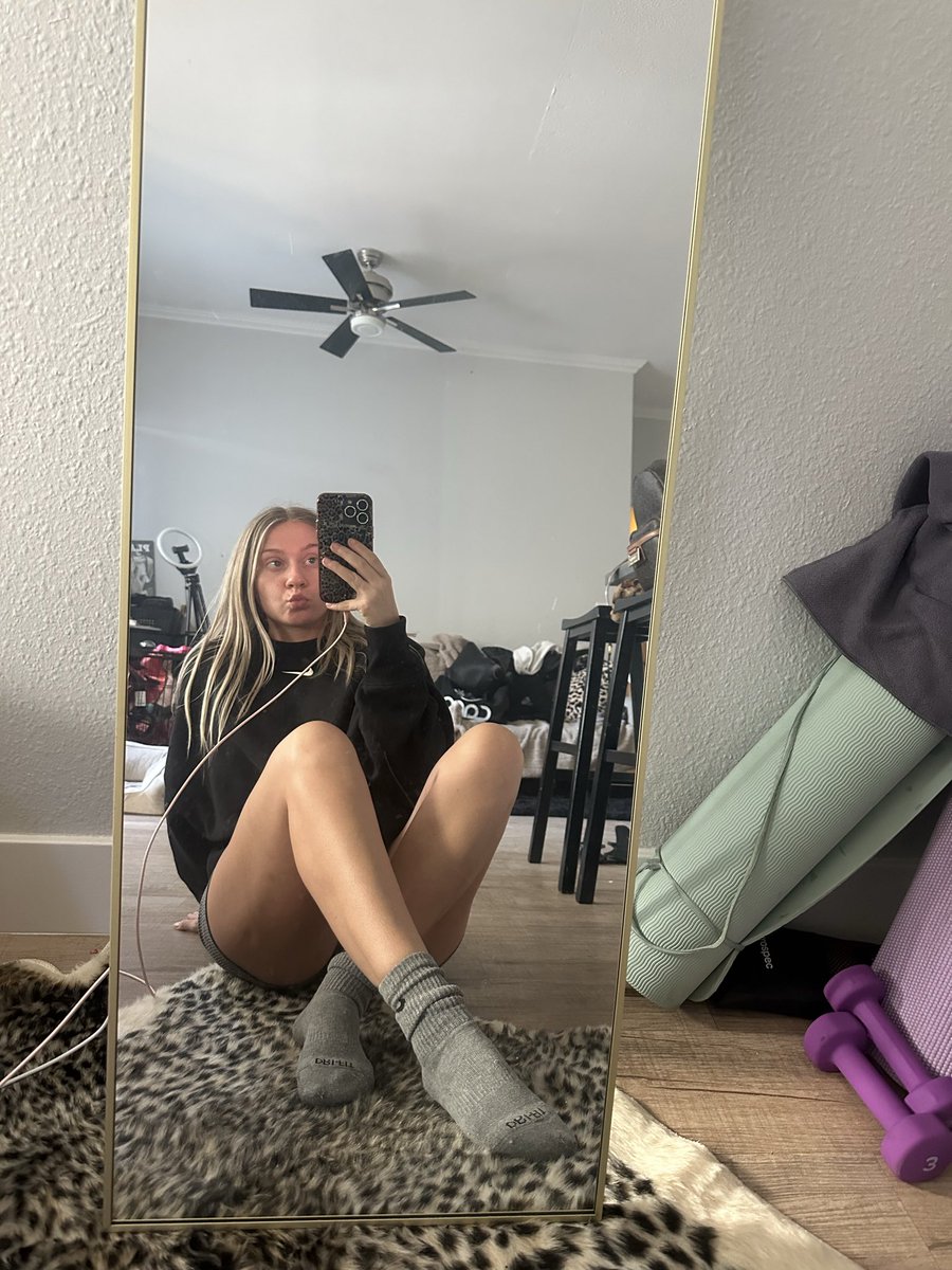 dabaerae tweet media