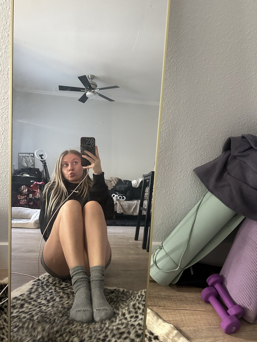 dabaerae tweet media