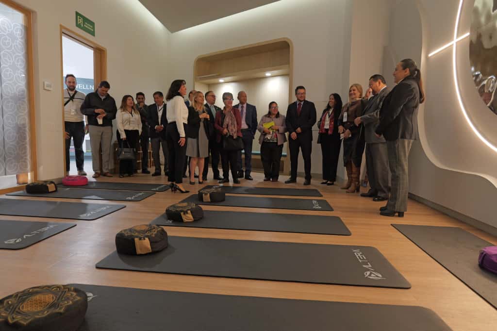 📸✨ ¡Así se vive el Foro de Educación Media Superior en el <a href="/ITESMCEM/">Tec Estado de México</a>!
🎓💬 Un encuentro para compartir y aprender ideas innovadoras, experiencias inspiradoras y propuestas que impulsan una educación más fuerte y con visión de futuro.

#ElPoderDeServir #NuevaEscuelaMexicana