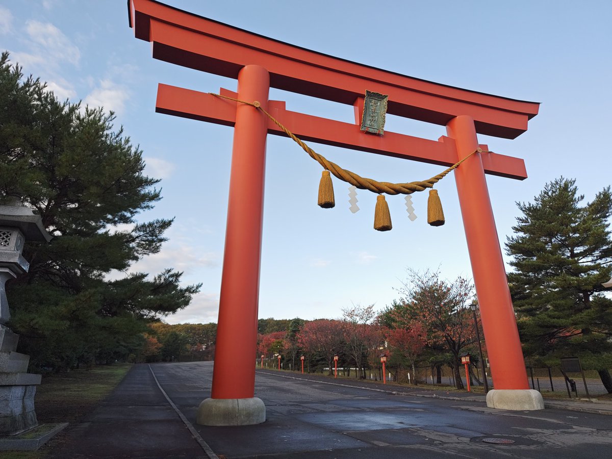 atsuga705kosabu's tweet image. 昨夜は警報が出る凄い雨でした😓
今朝は、なんとか⏰️早朝ウォーキング🚶‍♀️気温は12℃とあまり低くなかったので、よかった〜😂
神社では鹿🦌さんにもリス🐿️さんにも会えなかった🥲あんな大雨の時は、どこにいるのかな？🥺
#雨上がりの夜明けに
#WindWorks
#加藤大輝作曲
youtu.be/HWjuo9F9tR4?si…