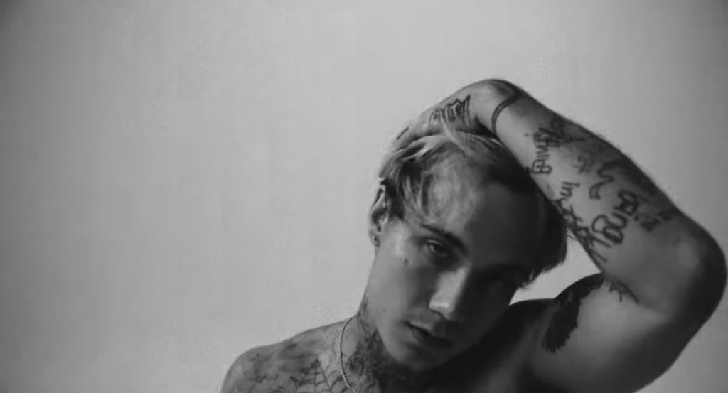coopsmyangel's tweet photo. This is insane 😭 this was the best comeback ever, this song is insane, this MV is insane, JXDN YOU ARE MUSIC FOREVER.@JadenHossler https://t.co/C0LB98TkZj