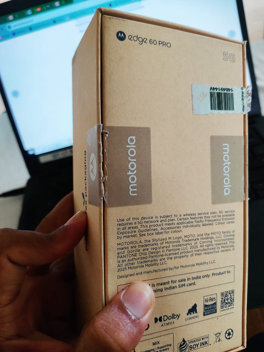 Cs_Vignesh's tweet photo. I ordered Moto Edge 60 Pro phone via Flipkart. Upon receiving the product, I found that the seal on the phone box was already opened, indicating tampering or prior use. Concerned about this, I filed a replacement request through app. @Flipkart @flipkartsupport @motorolaindia (1) https://t.co/cPTCKjbydq