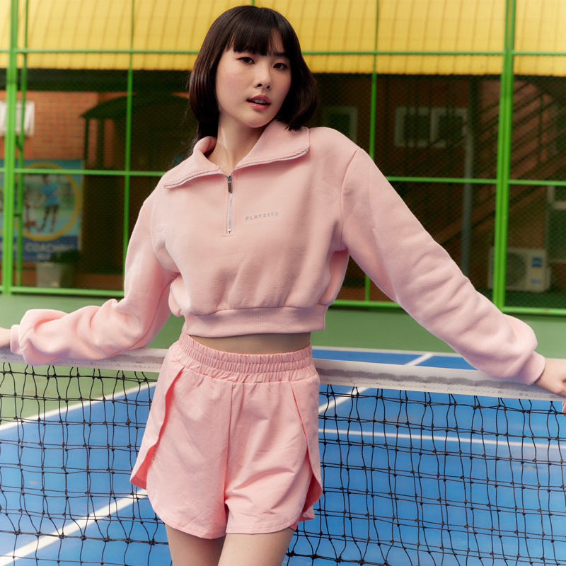 EarnEmpty's tweet photo. 🩵ป้ายยาชุดนี้แรงมาก 💅 “Kiss and Tell Jacket” จาก FLAT2112
ใส่แล้วหุ่นเป๊ะ เท่แต่ยังดูหวาน 🩵
จะใส่เดินเล่น คาเฟ่ หรือฟิตเนสก็รอดหมด 🎀

📌🛒https://t.co/z8PKao2IsP https://t.co/D4K6UvzJzl