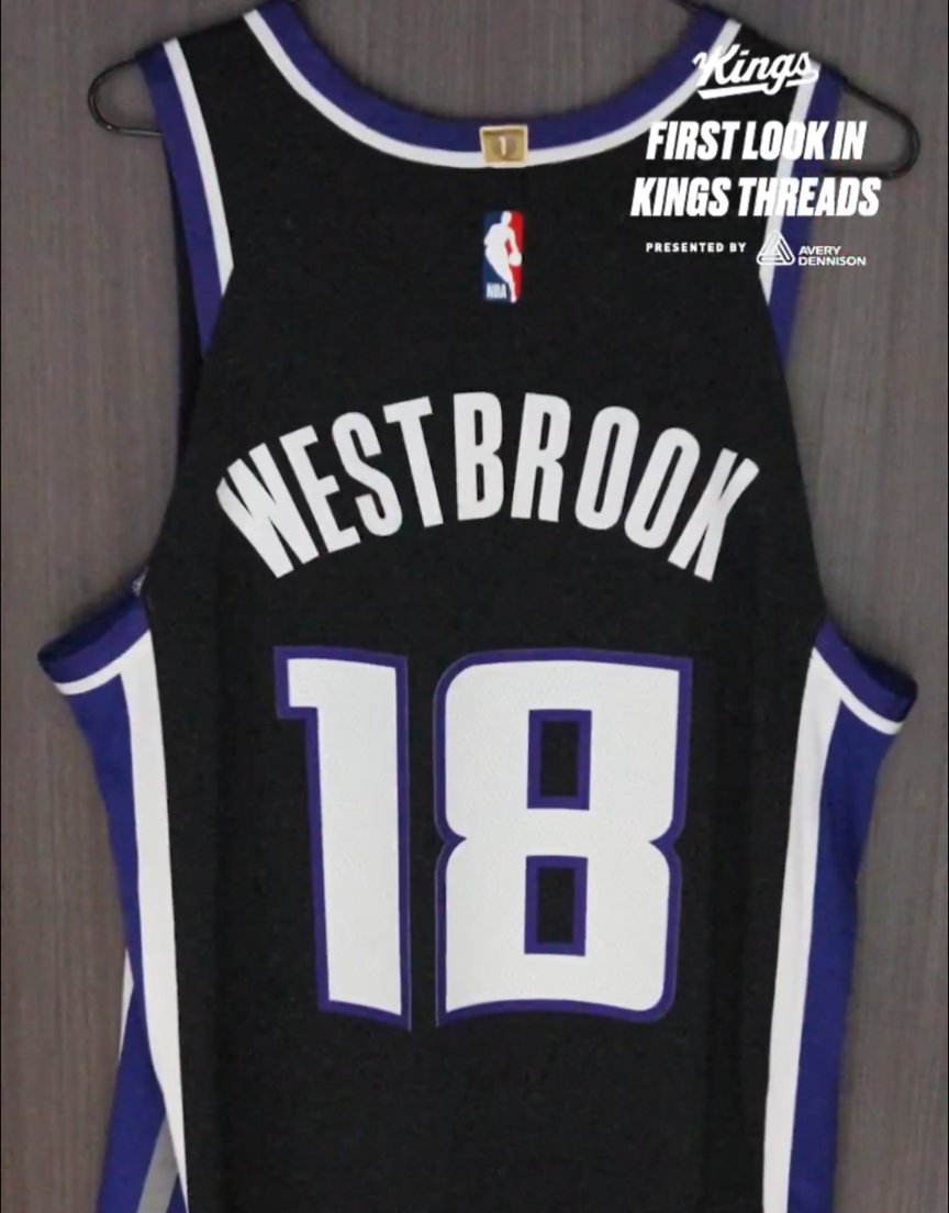 We_Want_Tacos's tweet photo. Russell Westbrook portera le 1️⃣8️⃣ chez les Kings !
Le 0️⃣ est déjà pris par Malik Monk et le Brodie abandonne le 4️⃣, son deuxième numéro historique.
Une référence à sa 18è saison en NBA ou c'est juste pour annoncer qu'il va faire du sale ? #PEGI18 🔞 https://t.co/MT1qtNhaXo