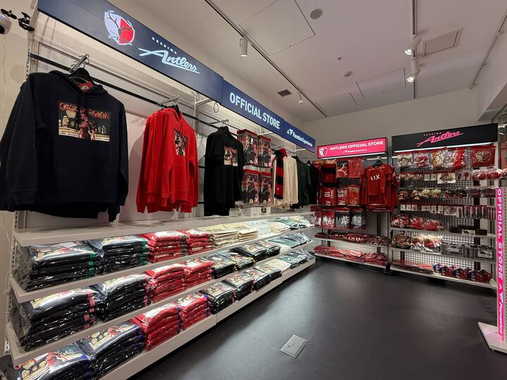 【匿名配送】【入手困難】鹿島アントラーズ　3rd　金　赤　紺　09　GOLD 一般販売無しのレアモデル！2009年鹿島アントラーズ、黄金の3rd