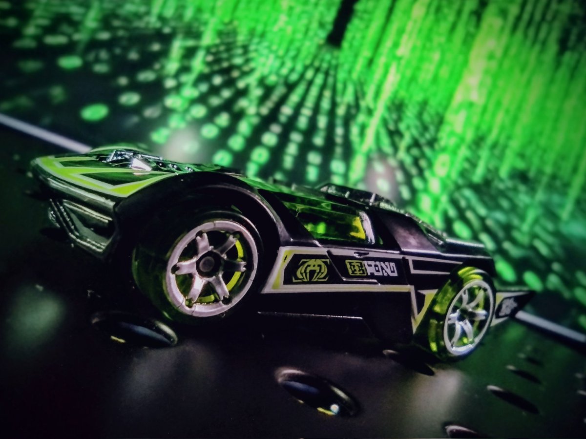 TripleChinRonin's tweet photo. 本日の車もぜひお楽しみください✨
#写真
#ミニカー 
#ホットウィール https://t.co/yGW6vrZKFH
