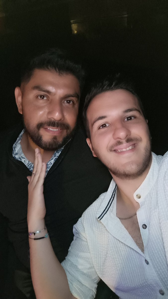 Rafa bicolor tweet media