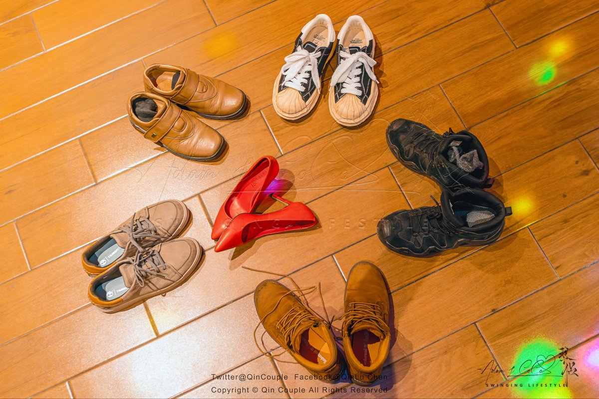 Qin Couple tweet media