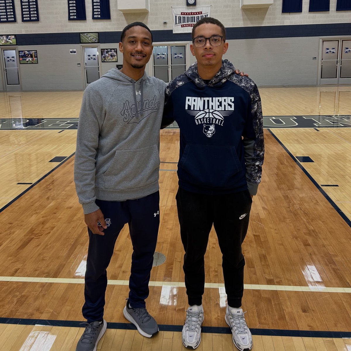 Thank you to Coach Mayes and the staff at Moravian University for having Myles Harris on campus today! Grateful for the time, hospitality, and opportunity to learn more about the Greyhounds program and culture.  #houndem #Uncommon #ironsharpensiron⚔️