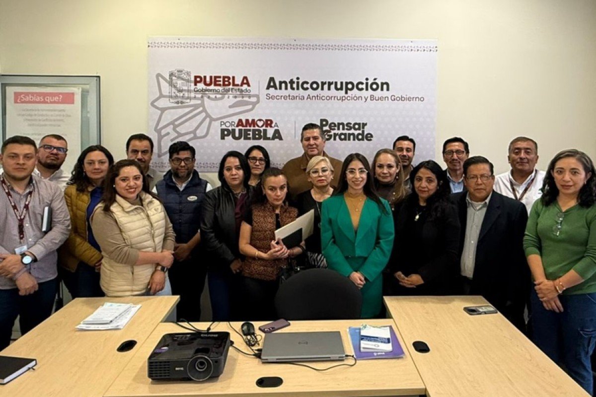 MxExilio's tweet photo. Puebla |  Conalep Puebla se capacita en Transparencia y Acceso a la Información Pública https://t.co/UV850SZJ23 👈  Nota en Exilio #Transparencia #AccesoAlaInformación #GobiernoAbierto #Capacitación #ConalepPuebla https://t.co/tMIh7ok8WW