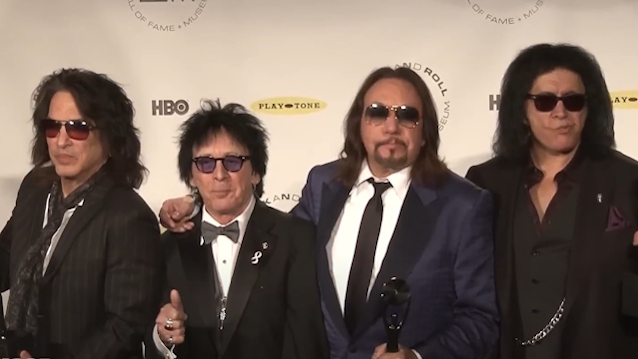 BLABBERMOUTHNET's tweet image. PAUL STANLEY, GENE SIMMONS And PETER CRISS Pay Tribute To ACE FREHLEY After Guitarist's Death blabbermouth.net/news/paul-stan…