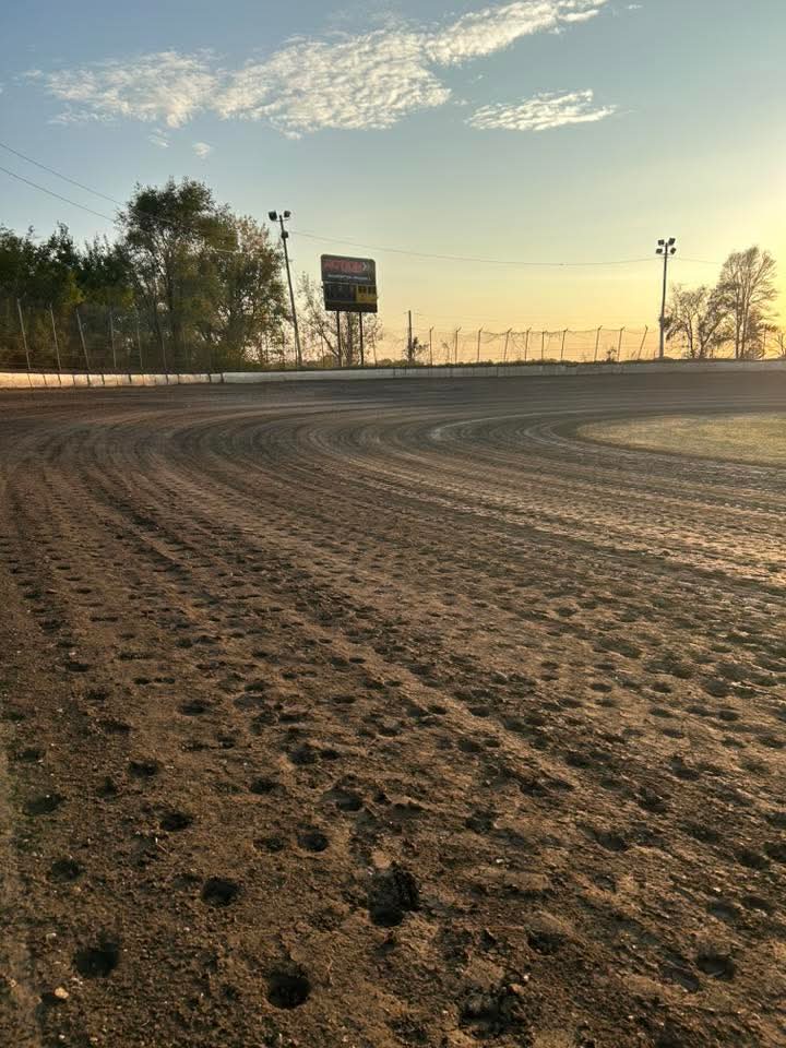 LaSalle Speedway tweet media