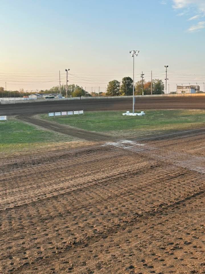 LaSalle Speedway tweet media