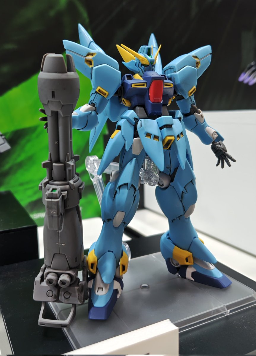 初展示のHGヒュッケバイン(PTX-08R)のテストショット。展示用に塗装されています。