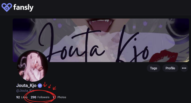 Guyss 10 more till I reach 300 followers!! 
(˶ˆᗜˆ˵)