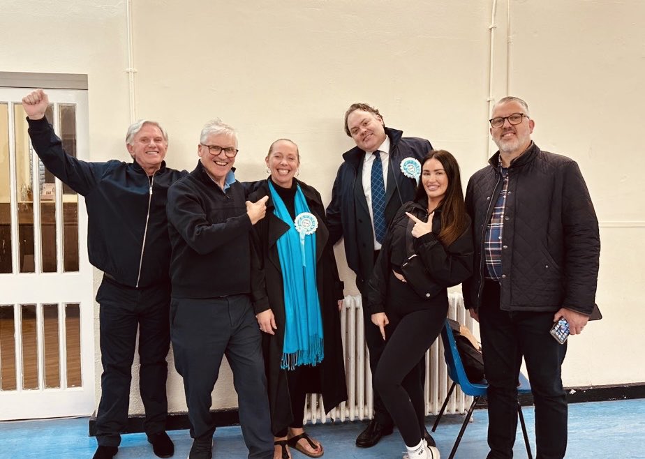 McivorJaymey's tweet photo. BOOM 💥 
DOUBLE WIN 🥇 🥇

Buckhurst Hill West, Epping Forest, Essex 🇬🇧 

Reform UK        976
Conservatives 768
Green                 682
Independent    320
Lib Dem             180

Reform UK GAIN from Conservatives.

Well done Epping Forest Reform Team! 

@reformparty_uk https://t.co/kjjZLRQp6x