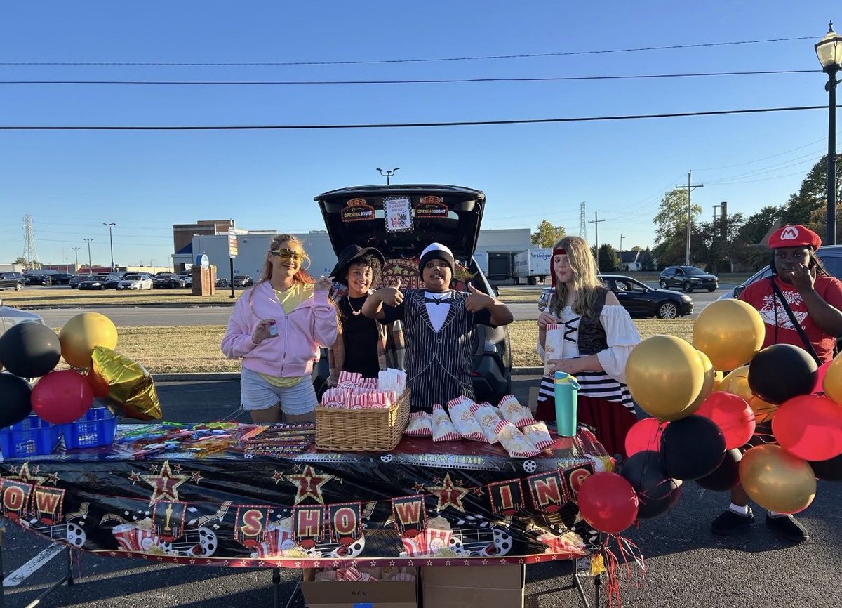 MapleCrestSTEM's tweet image. A big THANK YOU to AP Ms. Hicks for spearheading our school&apos;s candy donation drive for MC Elementary! We were able to spread Halloween cheer! Shoutout as well to our Student Council who represented our school with pride at the Trunk or Treat!