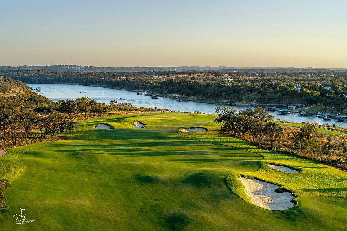 We have one of the best in the business at Loraloma this week <a href="/EvanSchiller/">evan schiller</a> 📸 ⛳️