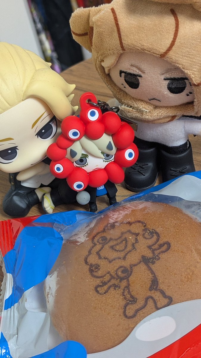 shinono0123's tweet photo. 万博の思い出とマイキーにプレゼント https://t.co/pT3WJvNNdD