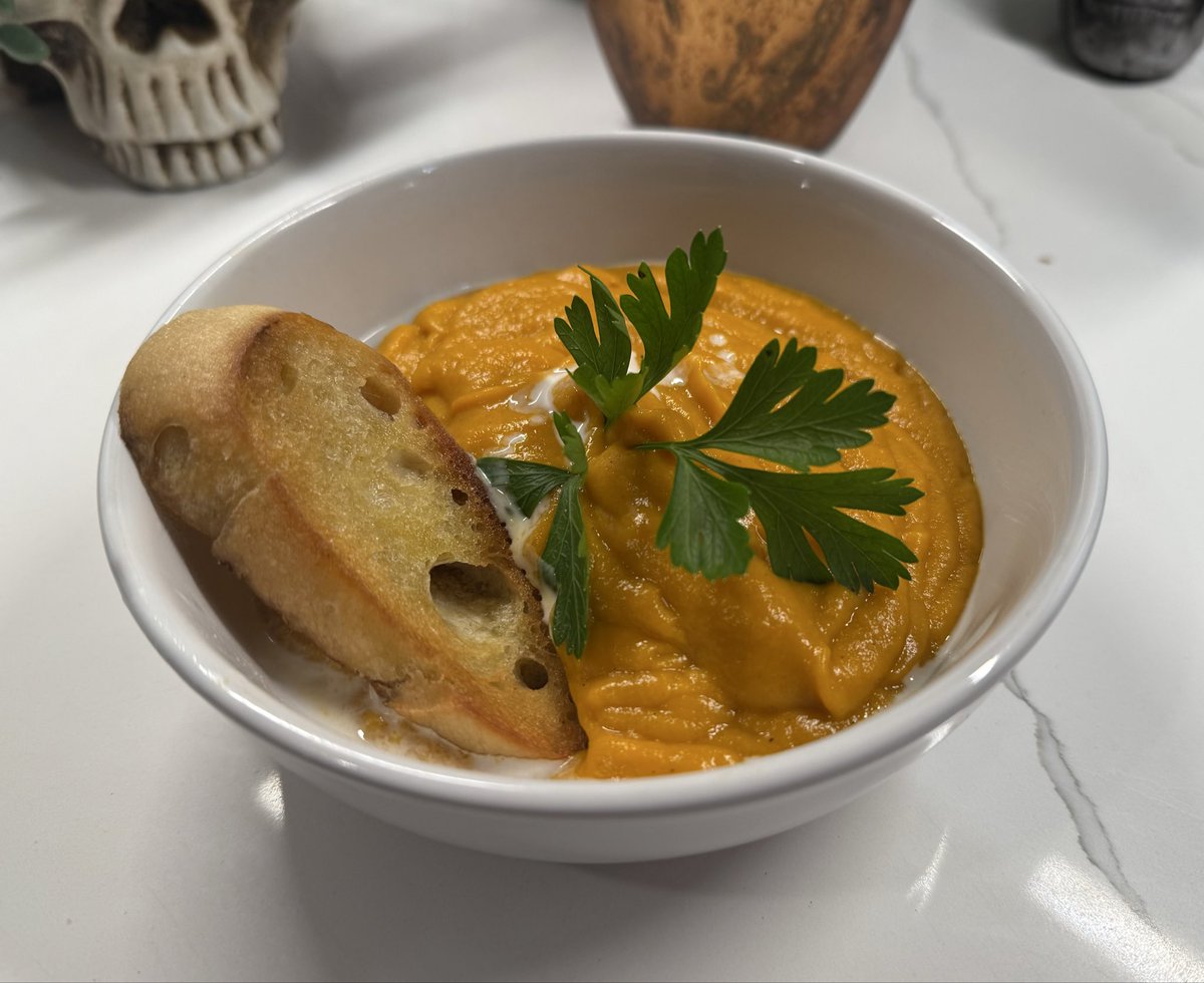 SelfMadeMastery's tweet image. Soup 😋
