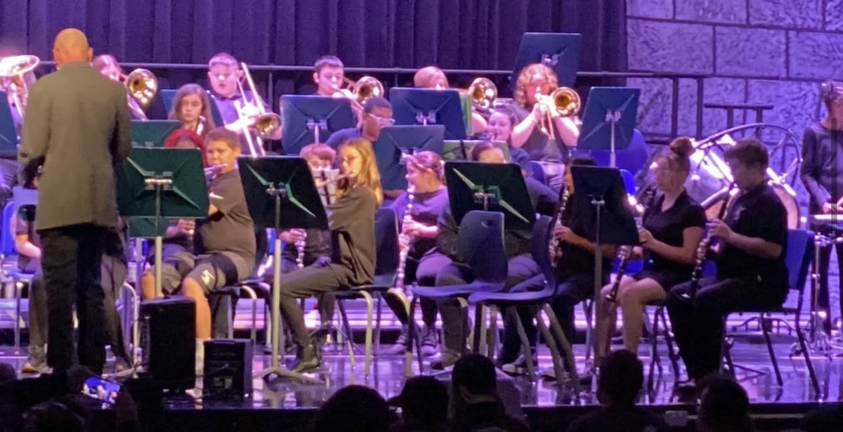 MapleCrestSTEM's tweet image. We had a packed house tonight for our MC STEM Middle School Band Concert, and our students did not disappoint! Every group brought energy, heart, &amp;amp; talent to the stage. We are so proud of these young musicians! Thank you to director, Dr. Miller, our families, friends, and staff!