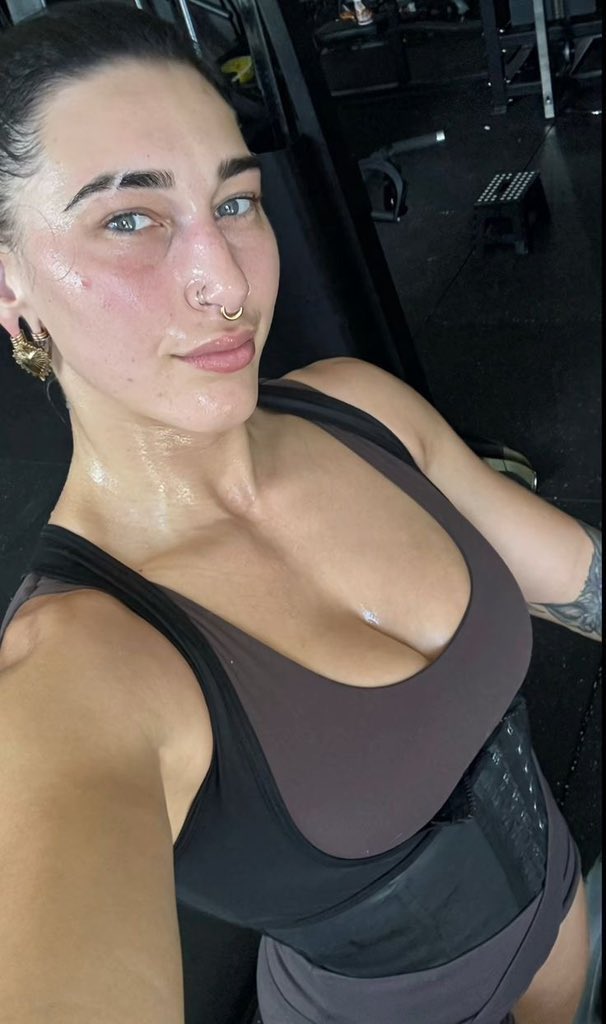 انا بعد تمرين الجم🫦👀