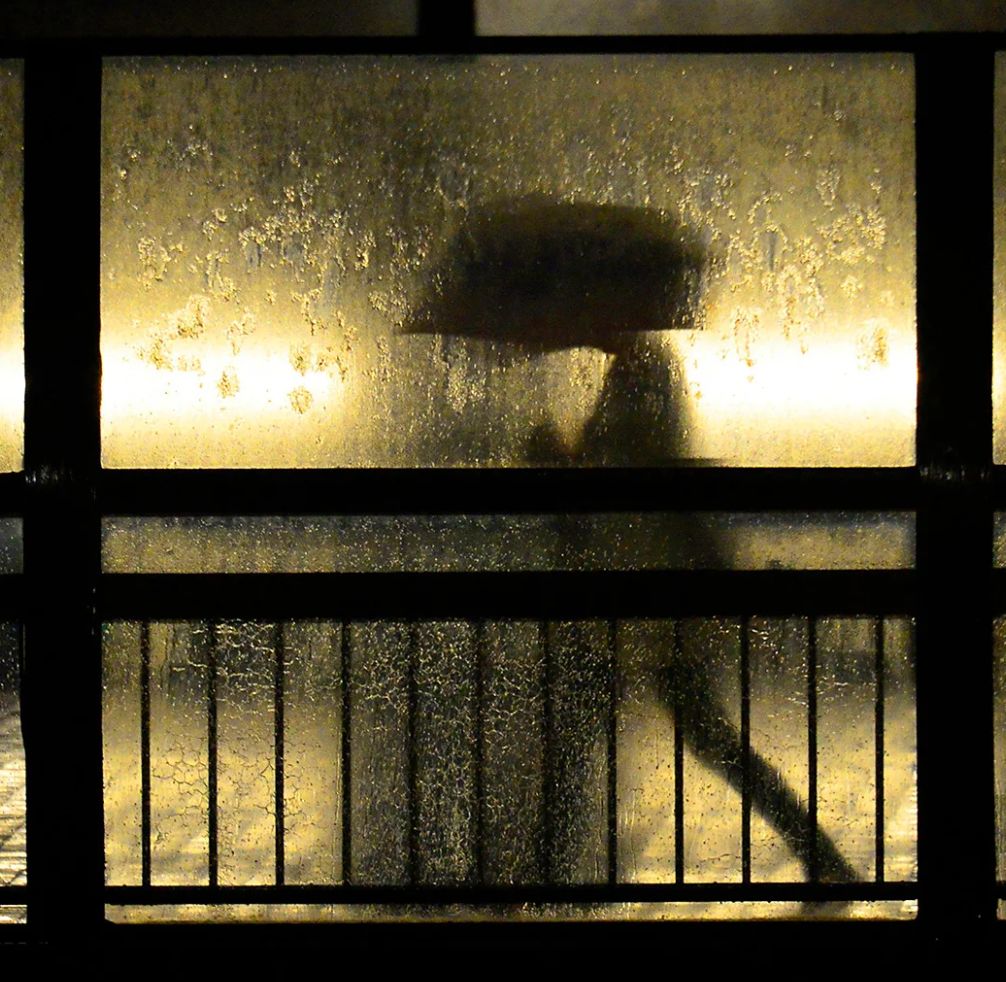 Every year, some people make the choice to walk away from their lives, leaving behind their homes, jobs, and families to start over. In Japan, there are even companies that quietly help them do it.

These people are known as jouhatsu, which literally means “evaporation.” The term