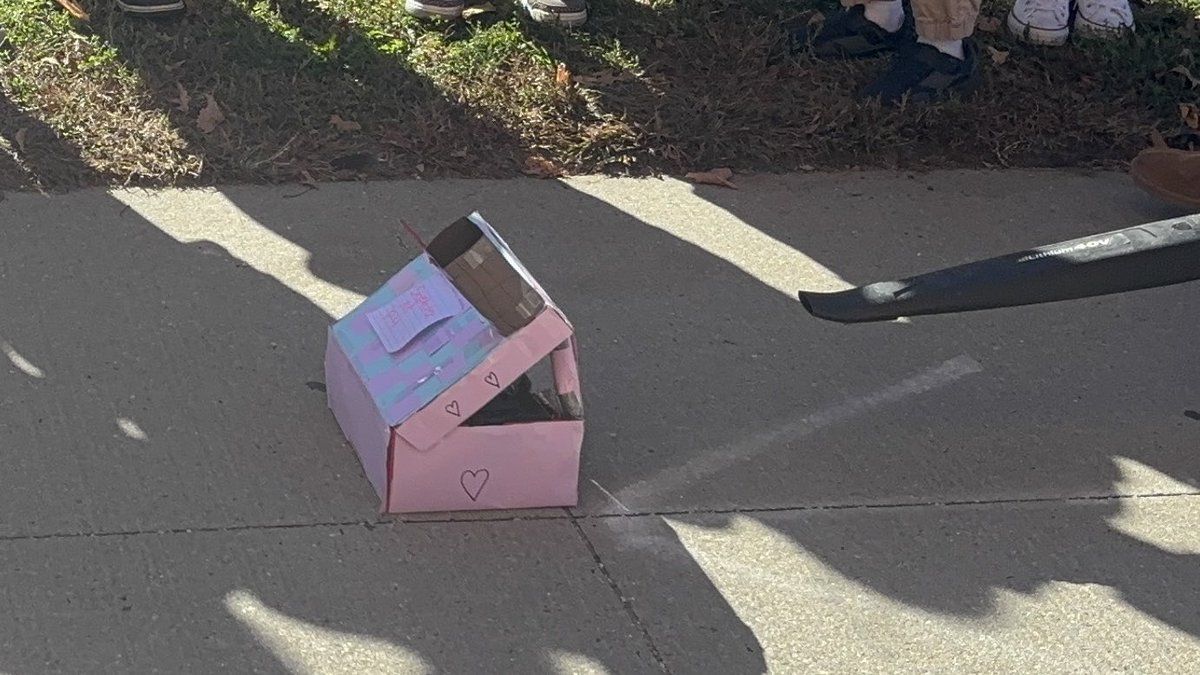 Crystal Mello tweet media