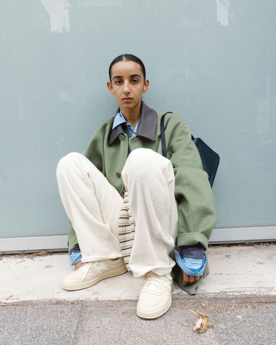 「オーラリー」×「ニューバランス」が新作スニーカーを発売　ビンテージ感を醸し出す上品なテニスシューズ
wwdjapan.com/articles/22410…