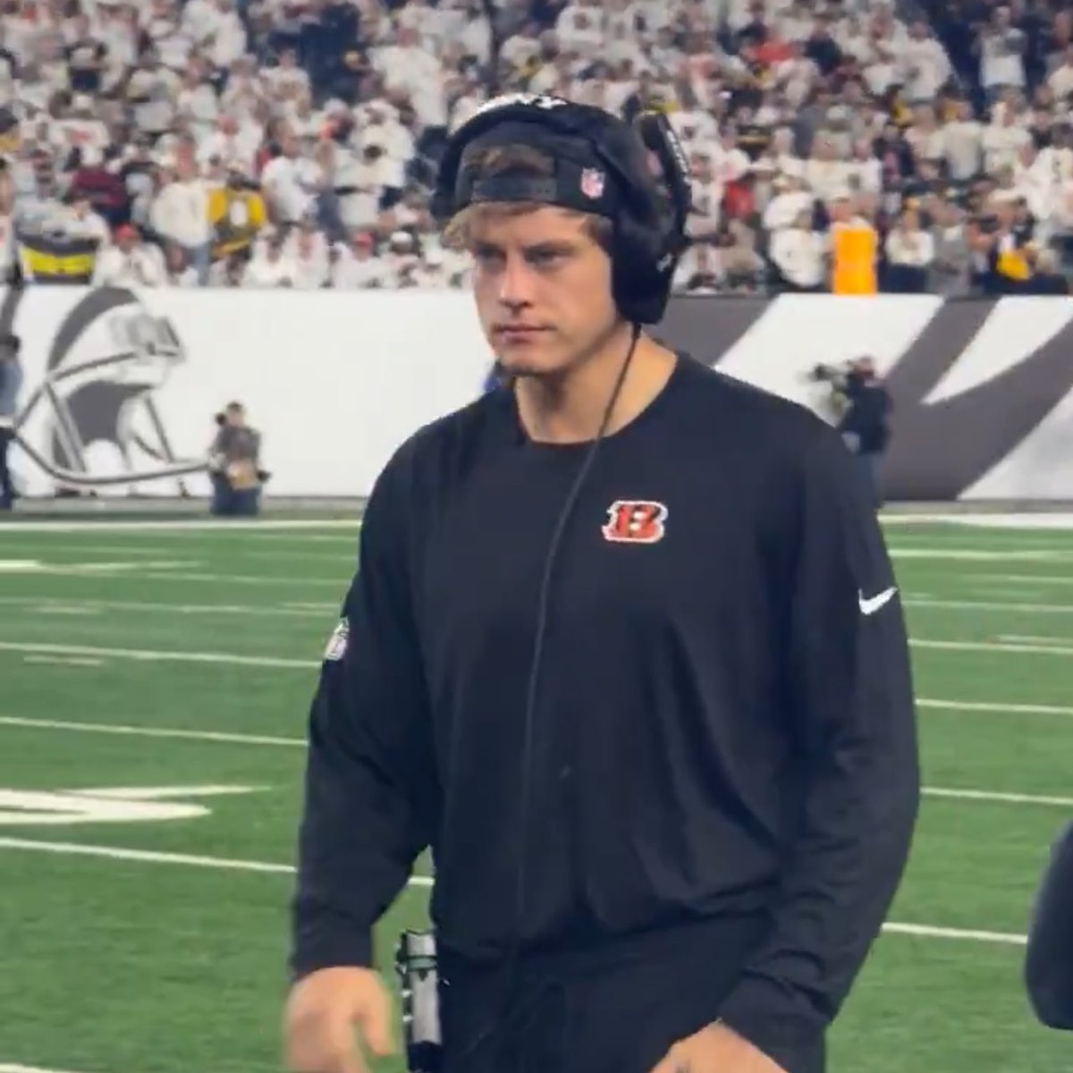 everjnk's tweet image. yes.