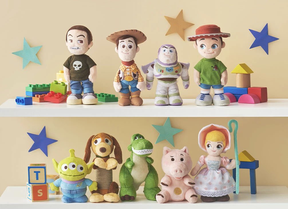 〖新品コンプリート〗☆ぬいぐるみ☆Disney☆stanDs☆トイストーリー☆ ディズニーストア】 10月21日より、「Disney stanDs」シリーズから