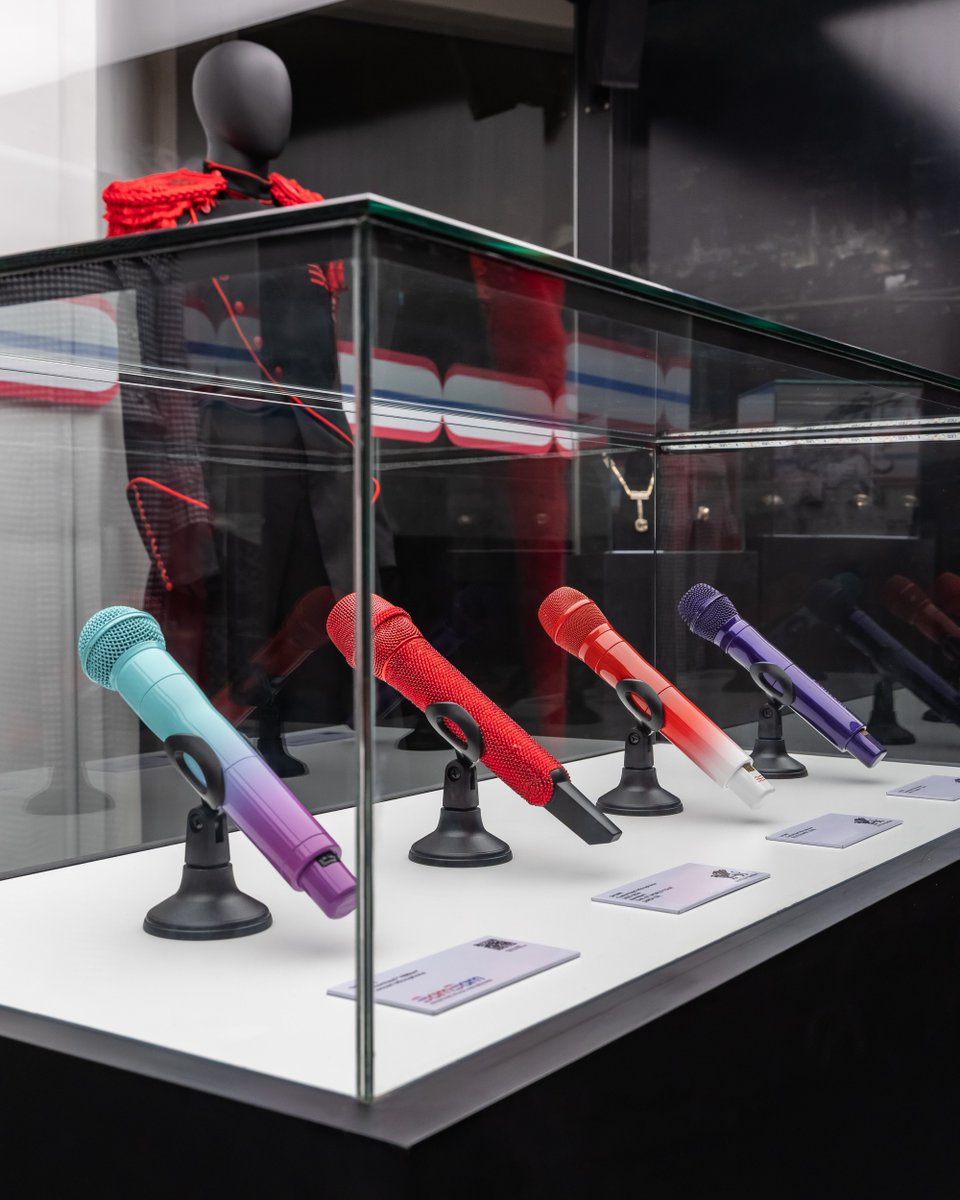 joopiteronline's tweet image. The JOOPITER x BamBam pop-up at SIWILAI is now open.
Step inside BamBam: From the Stage and Beyond at the SIWILAI Store, where select auction highlights, stage-worn looks, and BamBam's signature style are brought to life.
Explore the exclusive JOOPITER x BamBam capsule…