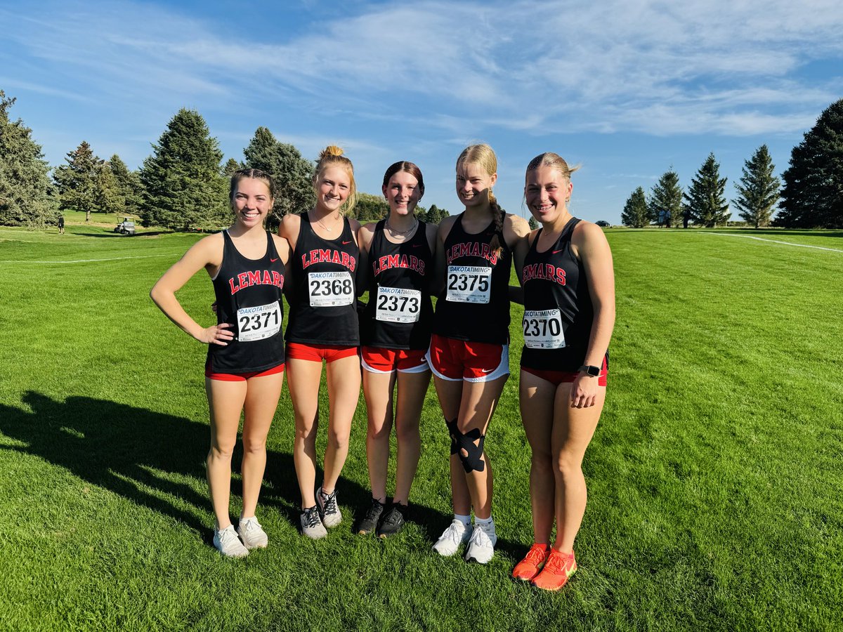 Le Mars Boys/Girls Cross Country tweet media