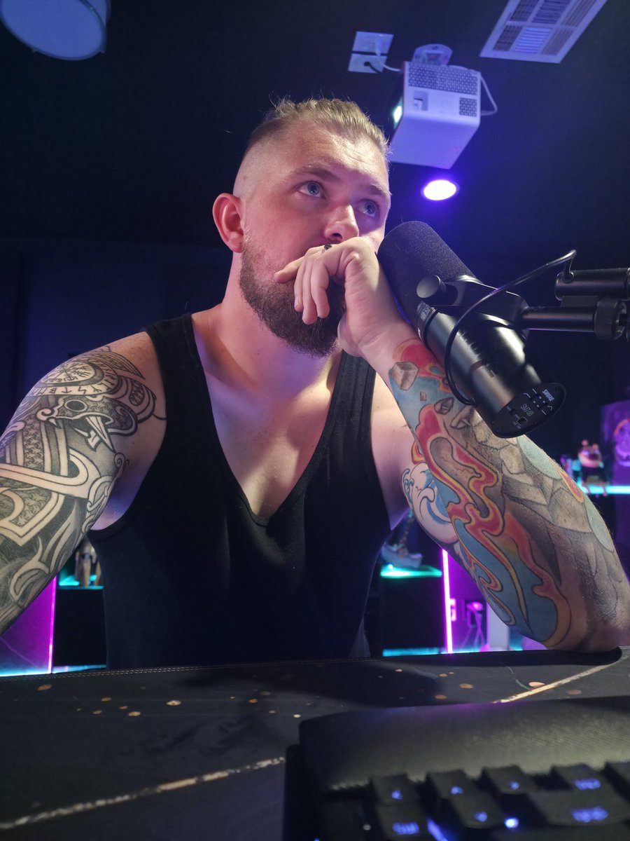 so I hear people saw the 6 second trailer for what <a href="/yeptheboys/">The Boys</a> have planned for this Saturday's HUGE announcement. Something that took years of planning and exicuting, and the comments say it's all about a boat...ITS SO MUCH MORE, TRUST ME!!!