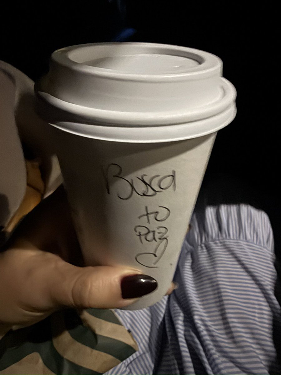 Starbucks todo sapo 🐸  🤣