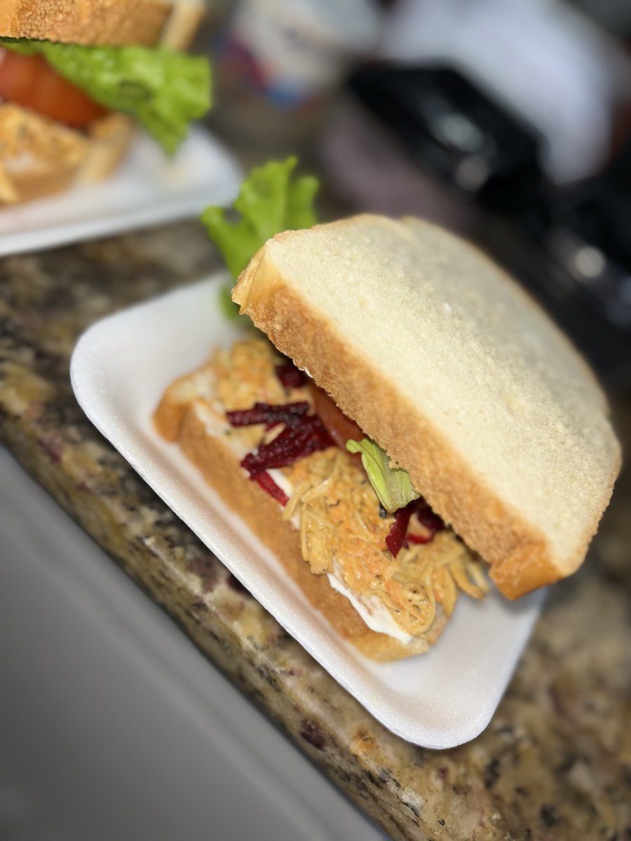 Deliciaexpress8's tweet photo. Sanduíche natural de frango completo! 🤤 https://t.co/DBtS9tSjkN