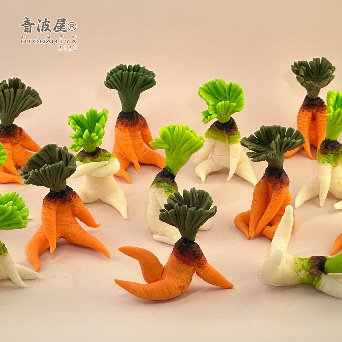 【山口きららハンドメイドマーケット2025秋】
きらら博記念公園　きららドーム
ブースNo.S218
2025年10月18日（土）・19日（日）10:00～16:00
kirarahmm.com/kirarahmm25-10/
せくすぃ～おすわり大根＆人参
Sexy sitting radish &amp; carrot
-------------------
#山口きららハンドメイドマーケット
#粘土