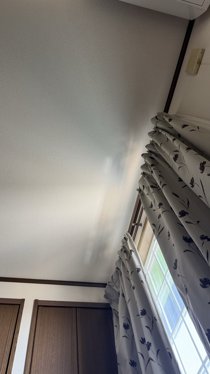 おはよう☀️
今日も今日とて息がしずらいヴェルです。
仕事寝坊しました(自営だけど)
ミッション載せ替えお手伝いだけど

今日も1日ご安全に

起きたての自分の視界の写真と共に今日はお送りします📸

 #おはようVライバー