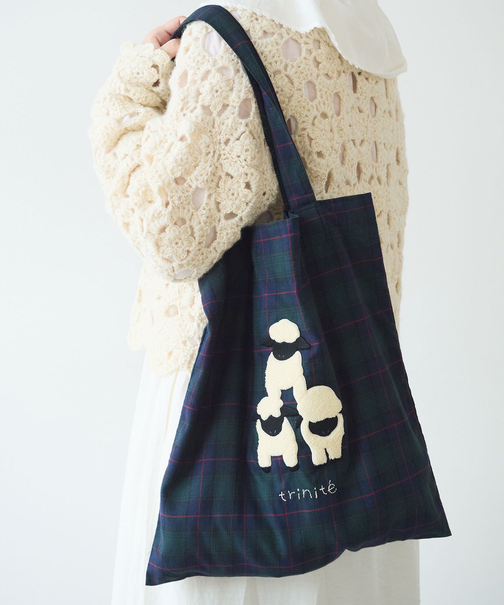 \ ZOZOTOWN /

《WEB限定》ひつじ刺繍 トートバッグ入荷しました。
暗くなりがちな秋冬のコーディネートにアクセントとしていかがですか？🐑
zozo.jp/shop/bulledesa…

#ビュルデサボン