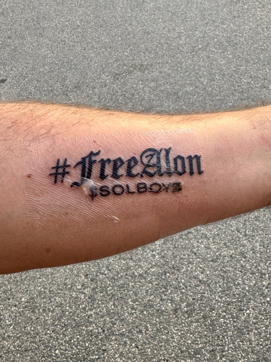 Solana Boyz tweet media