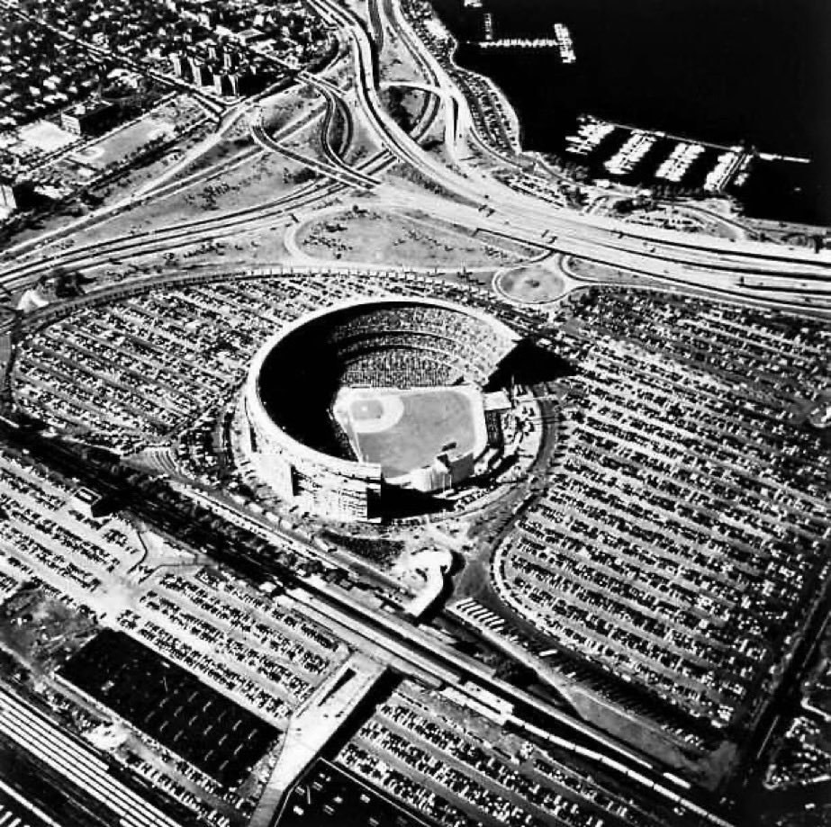 metsrewind's tweet image. Shea Stadium on the afternoon of October 16, 1969, Game 5 of the World Series. #LGM  #MetsRewind @Mets @Orioles