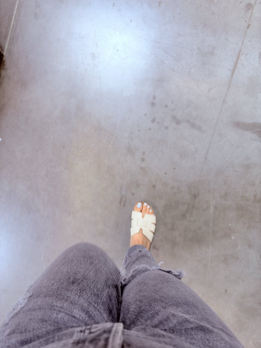 RobertaFeet_'s tweet photo. #feet left or right?😘 https://t.co/rAiaAs24tR