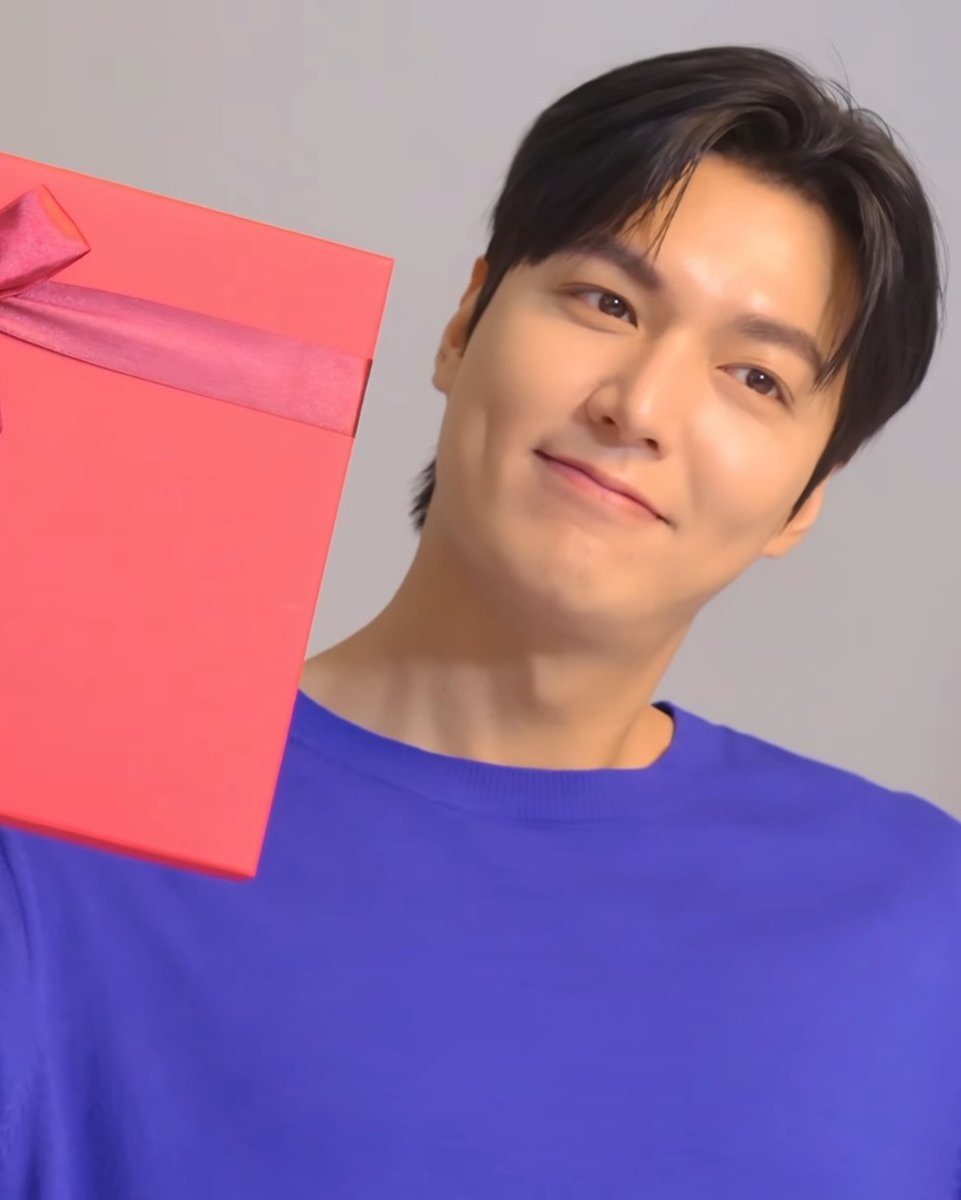 regalos te esperan aquí.  Sobre todo nuestros ❤️❤️ <a href="/ActorLeeMinHo/">Lee Min Ho</a>
#LeeMinHoEnLatinoamérica  #minozunidasjamasvencidas #UnContinenteUnido #bringleeminho
@sam_entretenimento @living_la_vida_locca @ninshi_entertainment <a href="/revistakoreain/">Revista KoreaIN</a>
@kpopchileoficial
<a href="/studiopav_latam/">Studio PAV LATAM</a>
<a href="/ocesa_kpop/">OCESA K-pop</a>