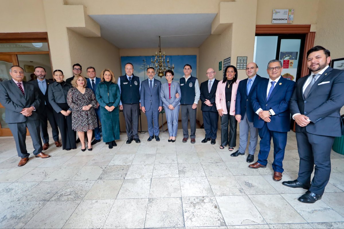 Fernando Flores Fernández tweet media